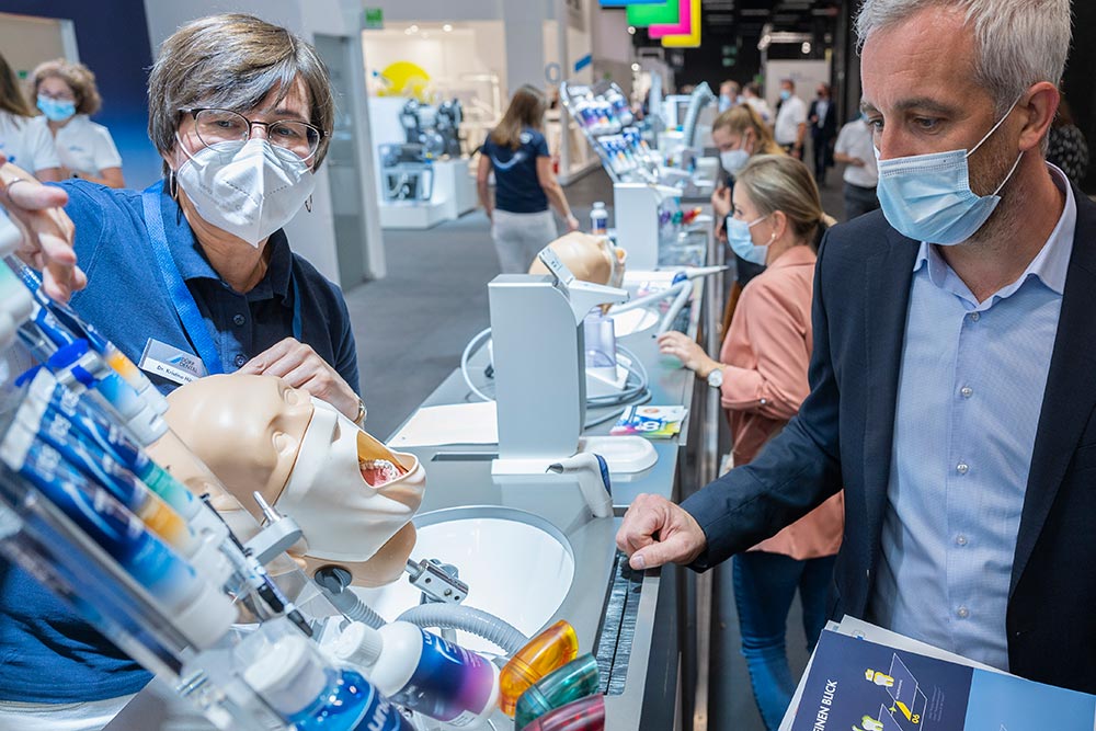 IDS Cologne Diş Hekimliği ve Teknolojileri Fuarı | tsntravel | Şirketinize özel yurt dışı fuar turları | WhatsApp: (0533) 278 0 876